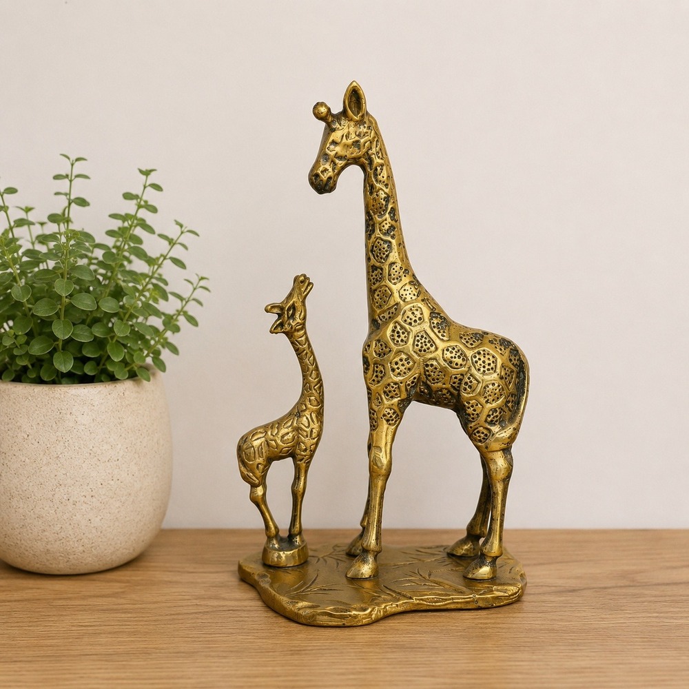 Vintage Brass Giraffe Mother and Baby Figurine Safari Statue Decor